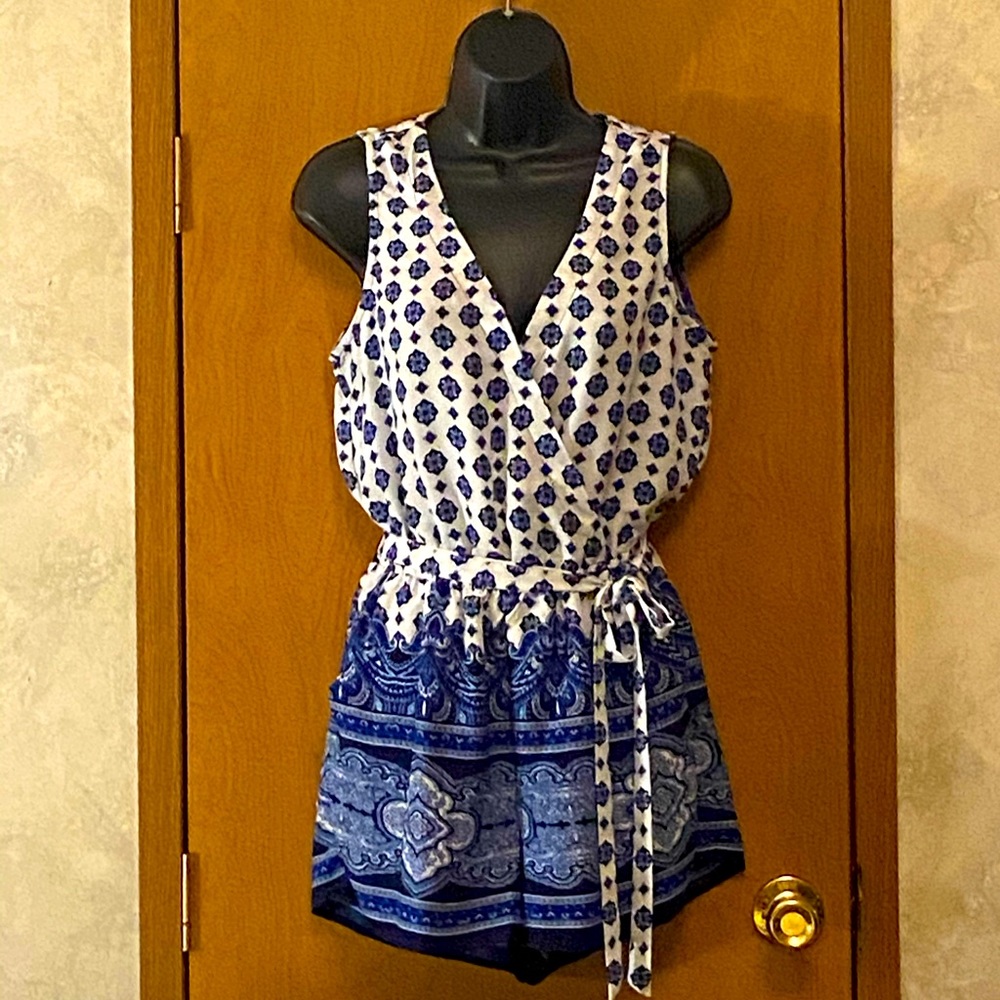 Adorable Boho Style Shorts Romper in EUC